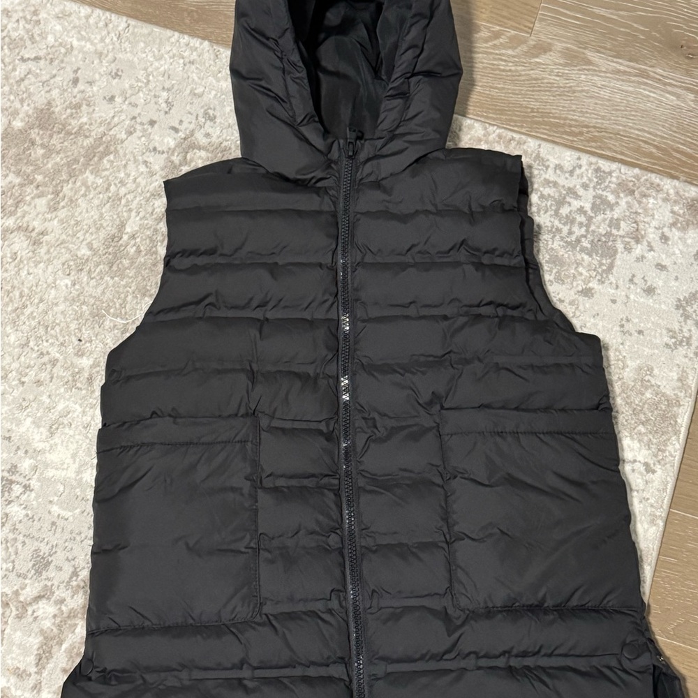 Zara woman’s Charcoal Hooded Vest